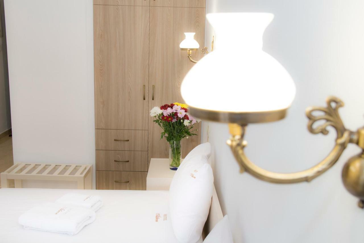 Hotel Astron Myrina Eksteriør billede